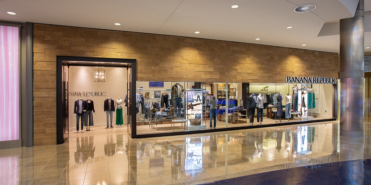 Banana Republic Storefront