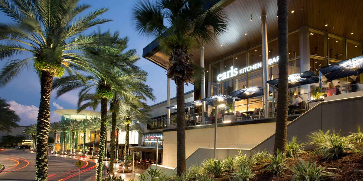 Storefront Earls Kitchen + Bar